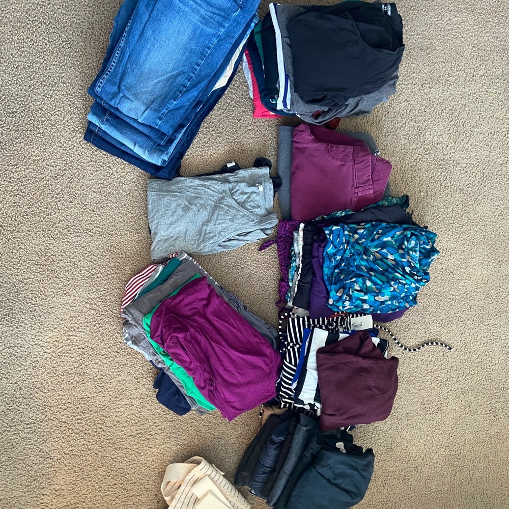 ✨ Maternity Clothing Lot – 48 Items | Medium Fit ✨